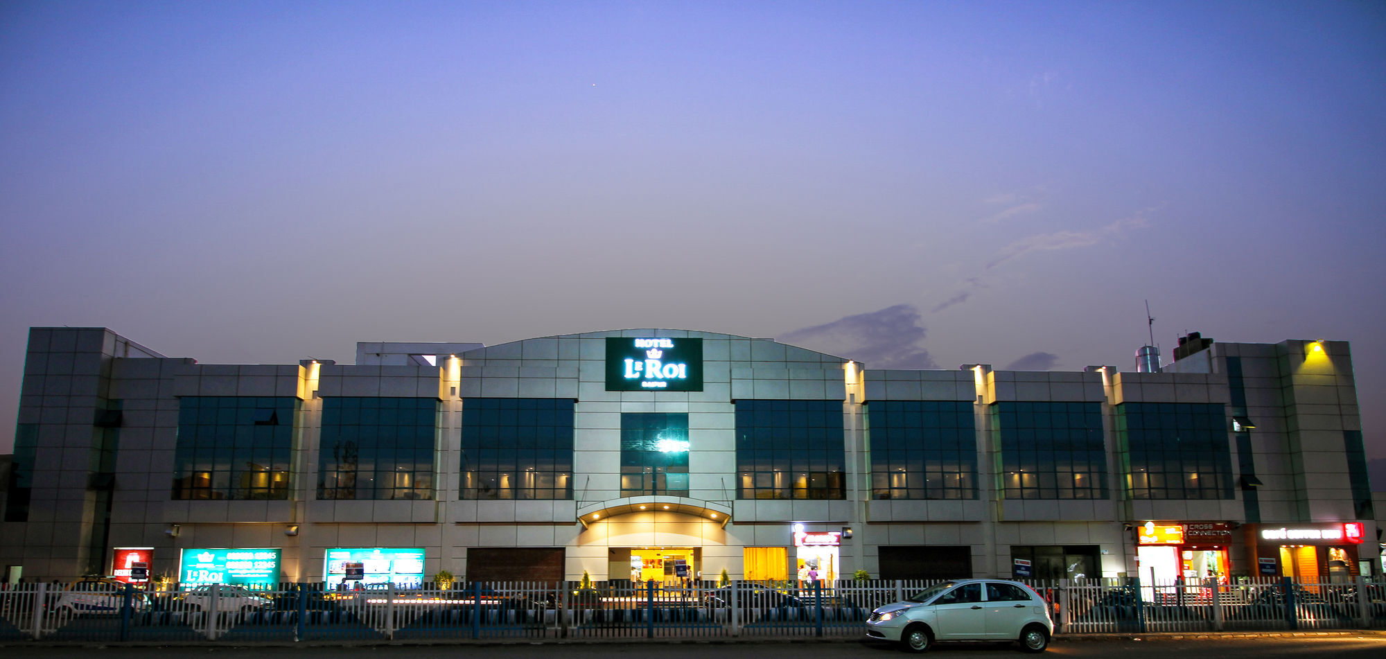 Hotel Le Roi Raipur Extérieur photo