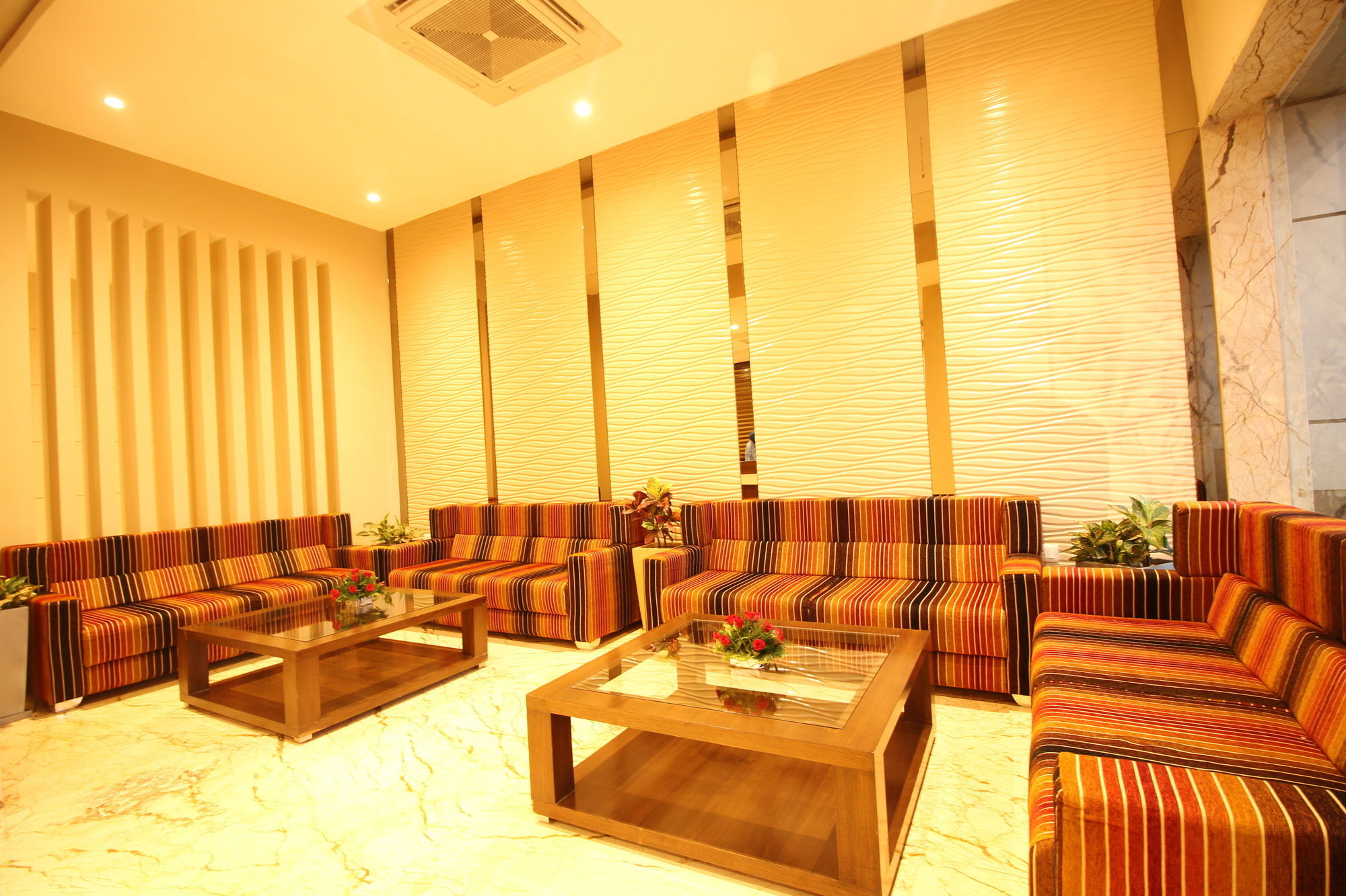 Hotel Le Roi Raipur Extérieur photo