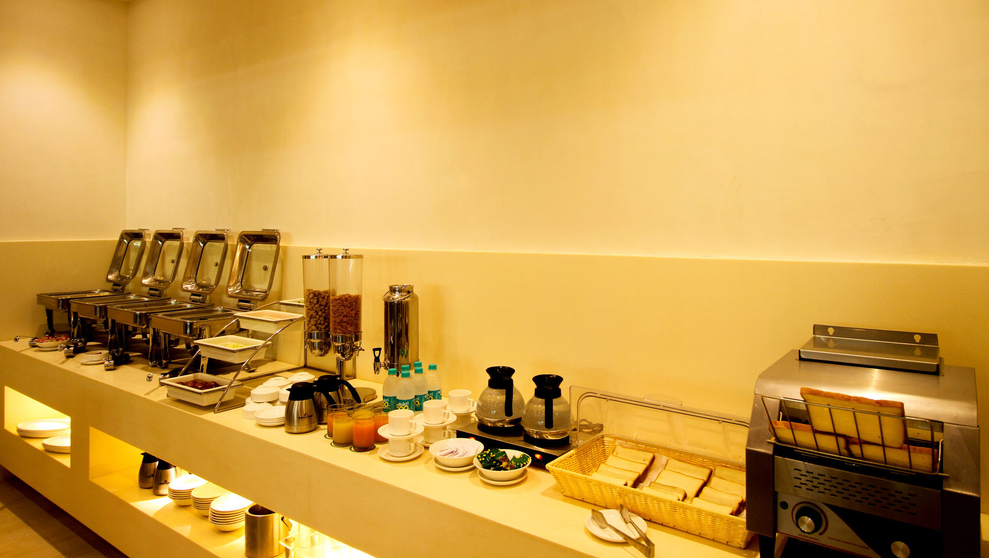Hotel Le Roi Raipur Extérieur photo